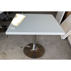Kültéri asztal 80x80