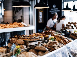 Milyen nagykonyhai eszközökre és gépekre van szükség egy pékség megnyitásához?