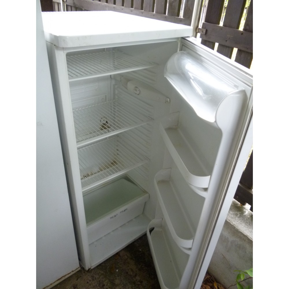 ZANUSSI 250 LITERES HŰTŐSZEKRÉNY