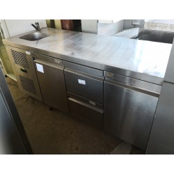 Hűtött munkaasztal - 2 ajtó, 2 fiók (Nikilnox)